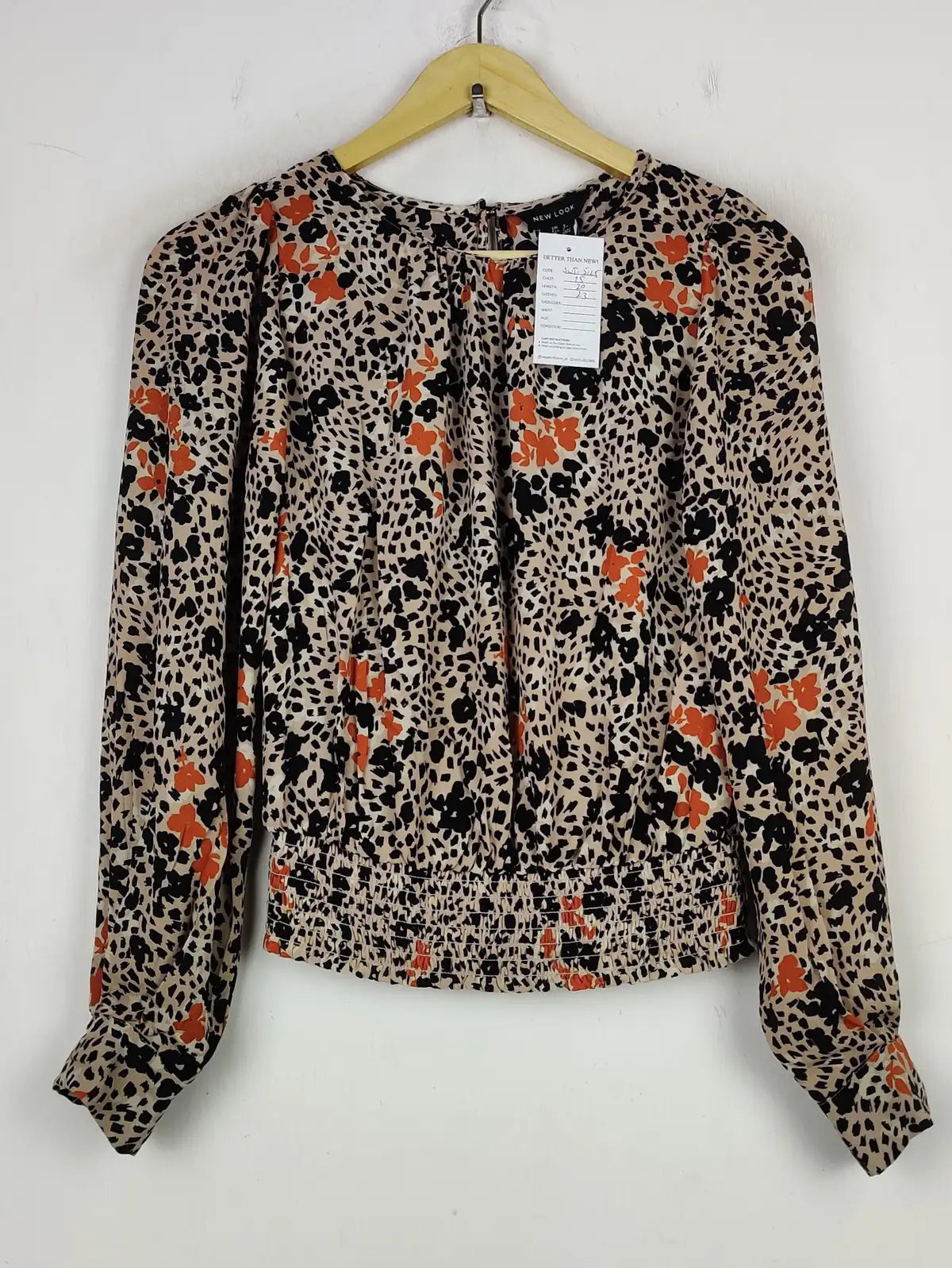 Buy online pre-used pre-loved 100% authentic & Original branded New Look (SWT-5125) available in Pakistan. Top international brands avilable.