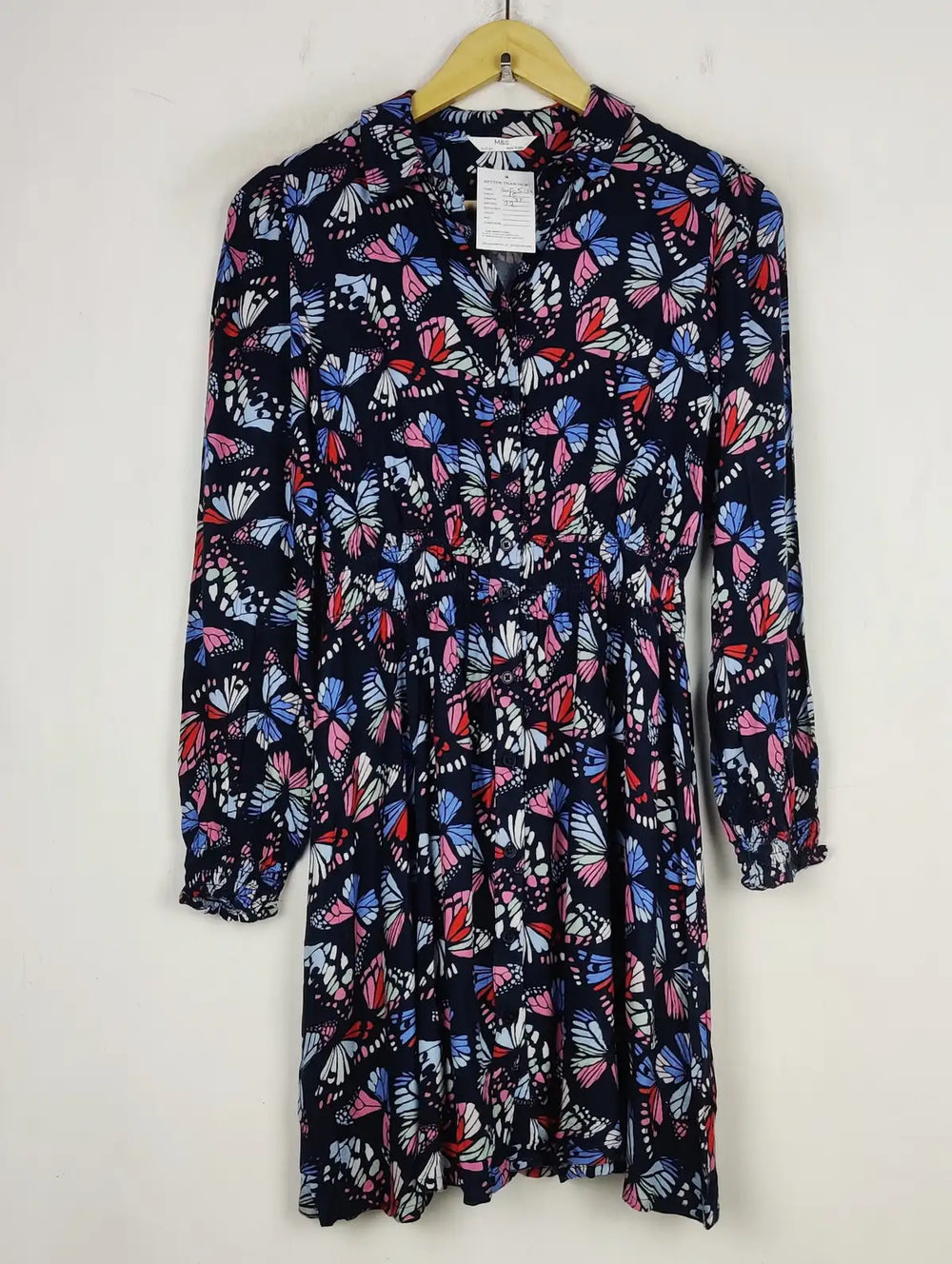 Buy online pre-used pre-loved 100% authentic & Original branded Mark And Spencer (SWT-5136) available in Pakistan. Top international brands avilable.
