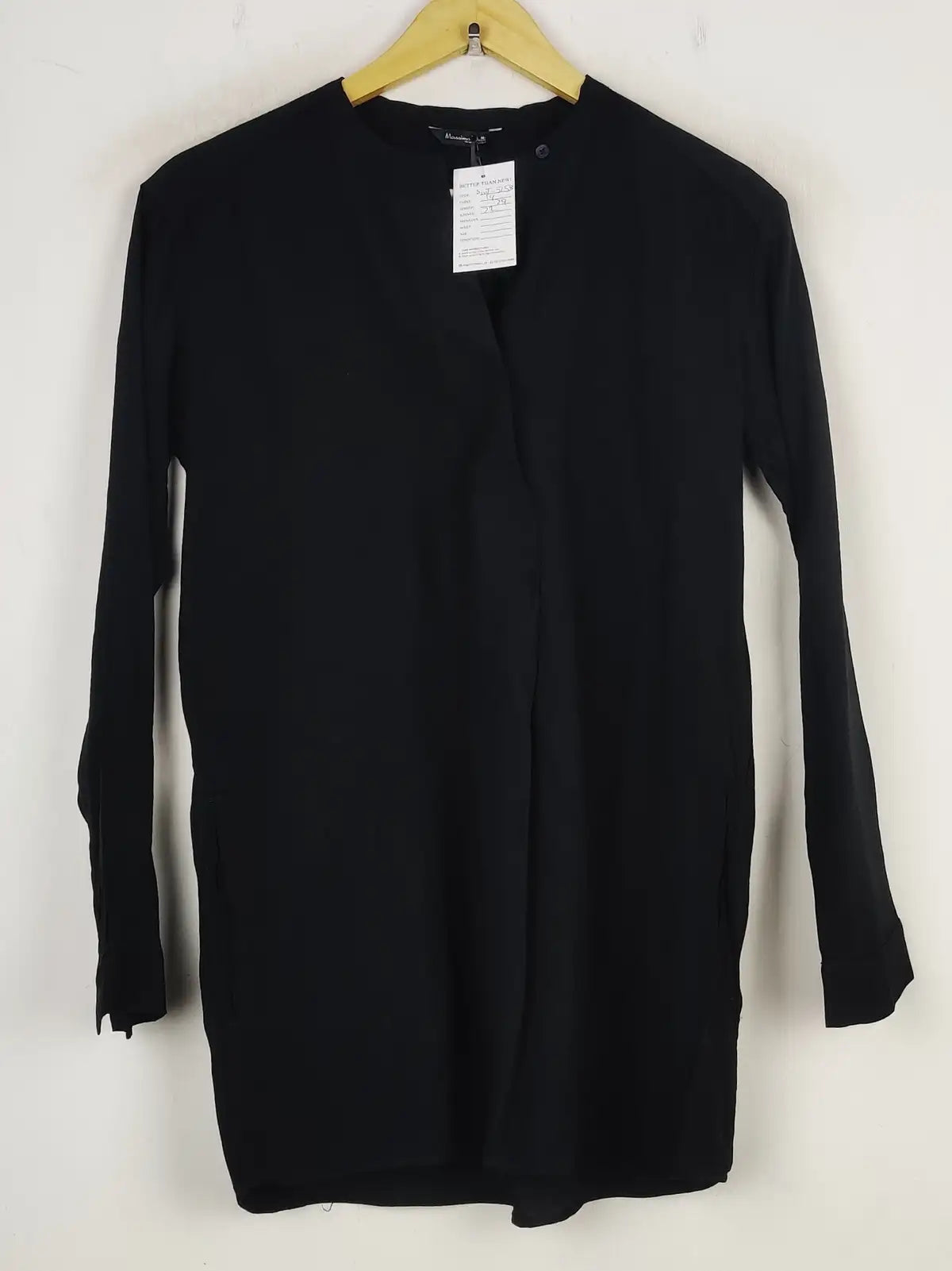 Buy online pre-used pre-loved 100% authentic & Original branded Massimo Dutti (SWT-5158) available in Pakistan. Top international brands avilable.