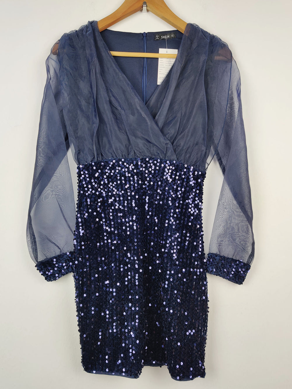 Buy online pre-used pre-loved 100% authentic & Original branded Shein (SWT-518) available in Pakistan. Top international brands avilable.