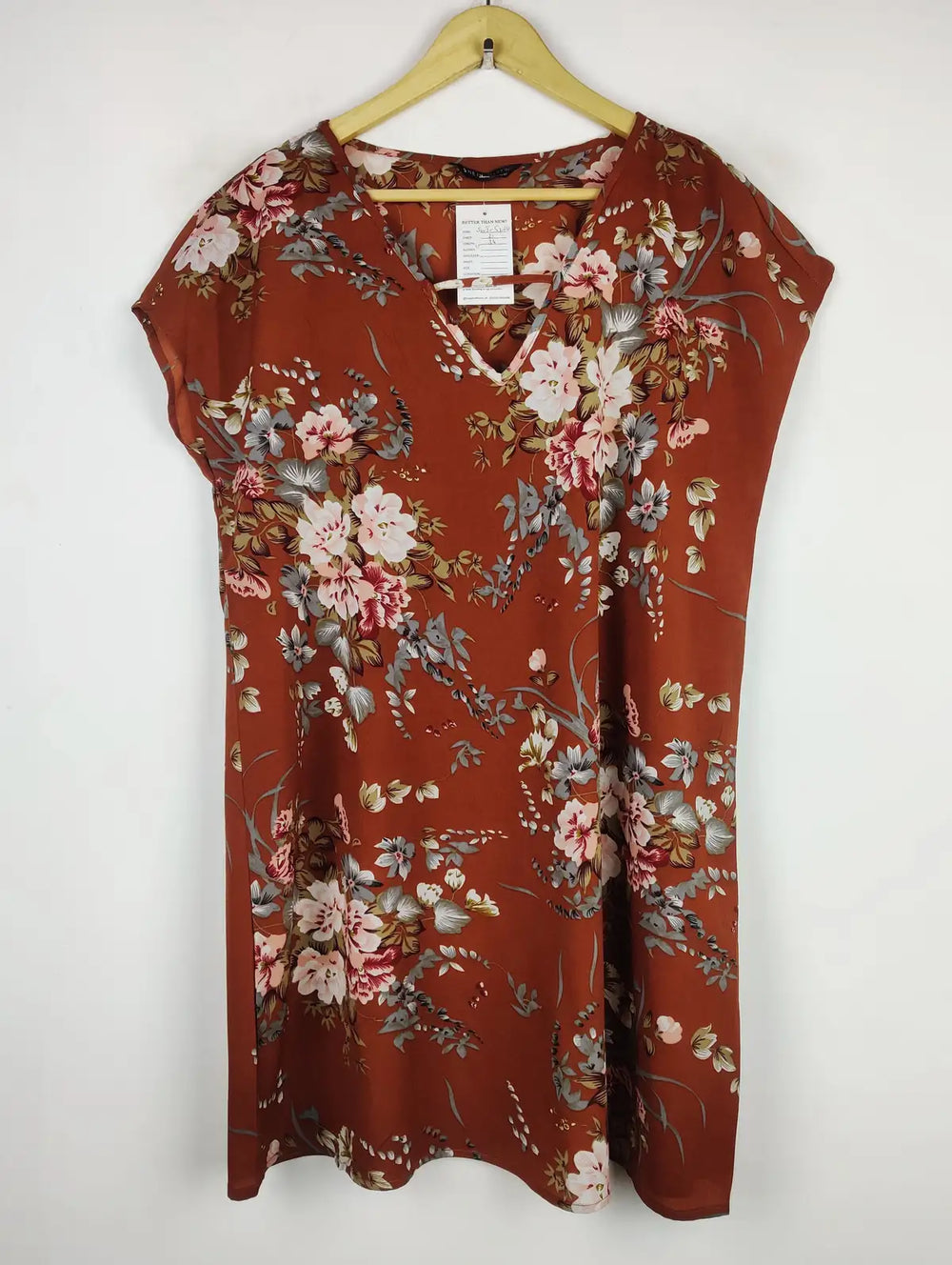 Buy online pre-used pre-loved 100% authentic & Original branded Shein (SWT-5214) available in Pakistan. Top international brands avilable.