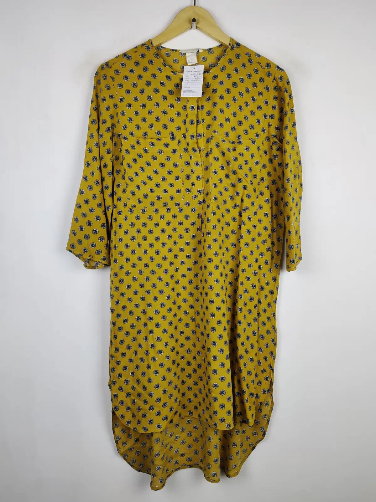 Buy online pre-used pre-loved 100% authentic & Original branded H&M (SWT-5248) available in Pakistan. Top international brands avilable.