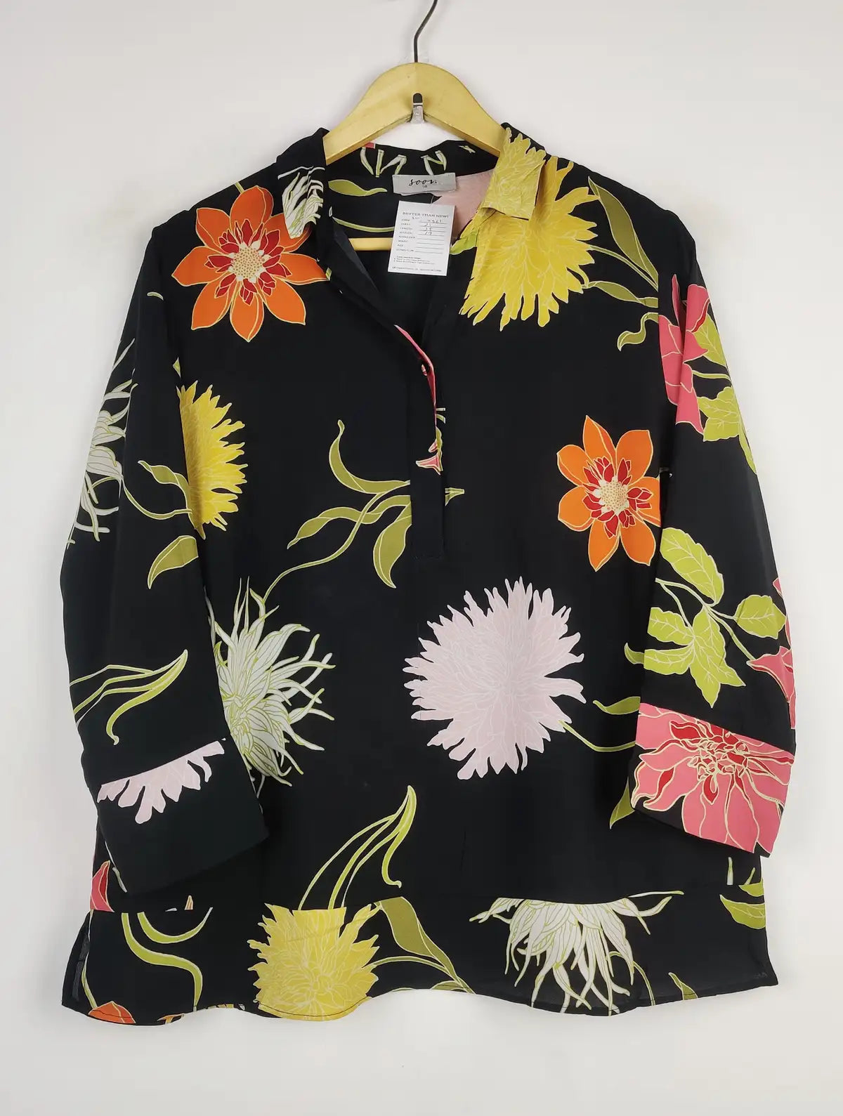 Buy online pre-used pre-loved 100% authentic & Original branded Soon (SWT-5361) available in Pakistan. Top international brands avilable.