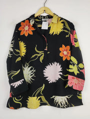 Buy online pre-used pre-loved 100% authentic & Original branded Soon (SWT-5361) available in Pakistan. Top international brands avilable.