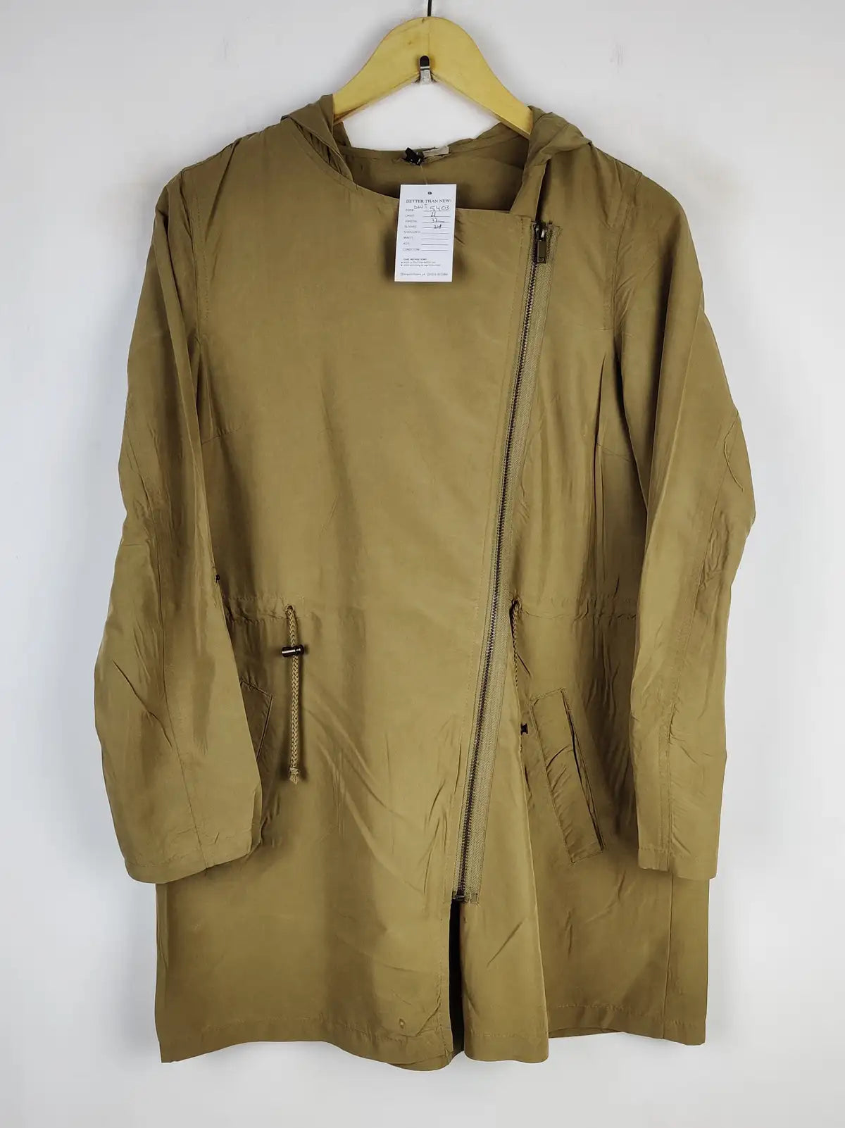Buy online pre-used pre-loved 100% authentic & Original branded H&M (SWT-5403) available in Pakistan. Top international brands avilable.