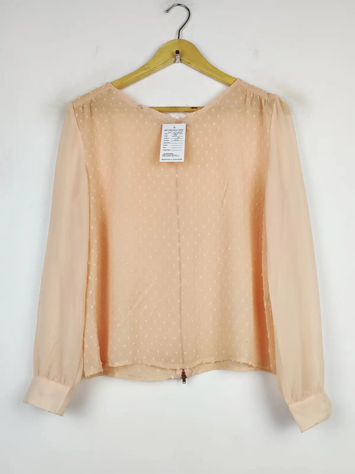 Buy online pre-used pre-loved 100% authentic & Original branded Boohoo (SWT-5495) available in Pakistan. Top international brands avilable.