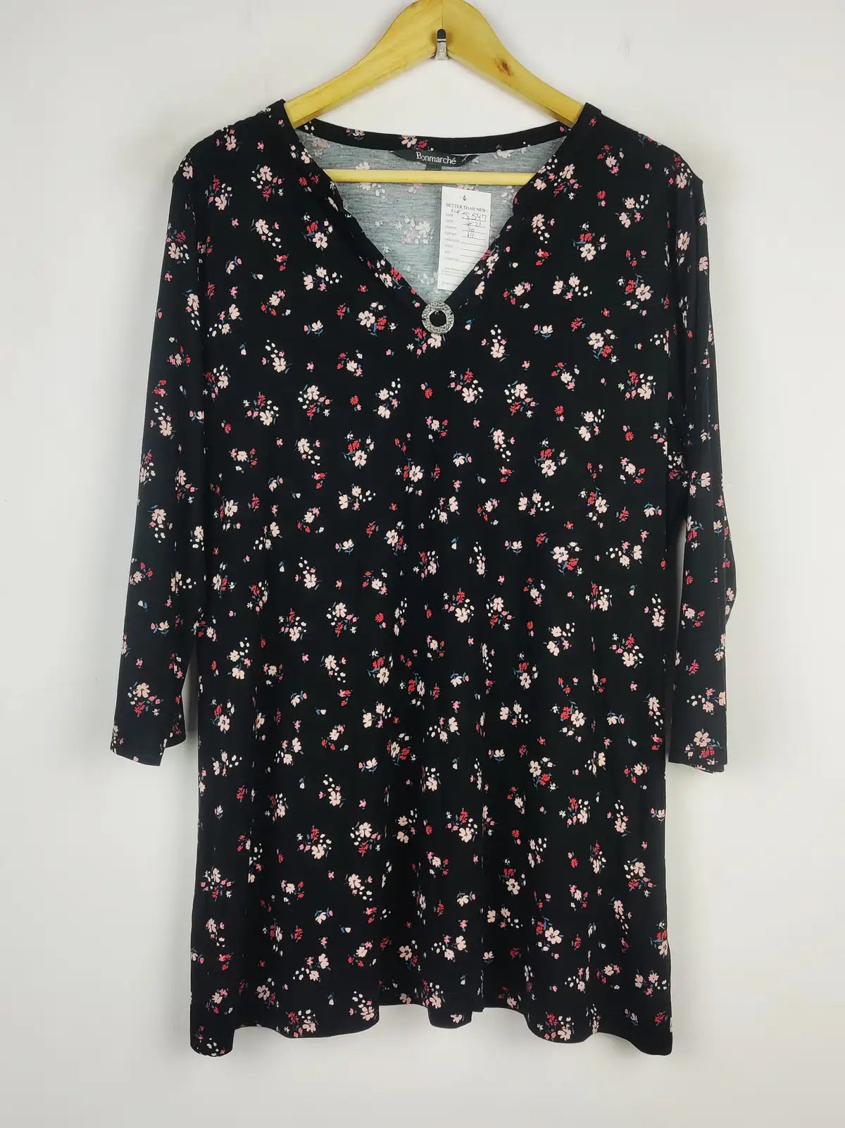 Buy online pre-used pre-loved 100% authentic & Original branded Bonmarche (SWT-5547) available in Pakistan. Top international brands avilable.