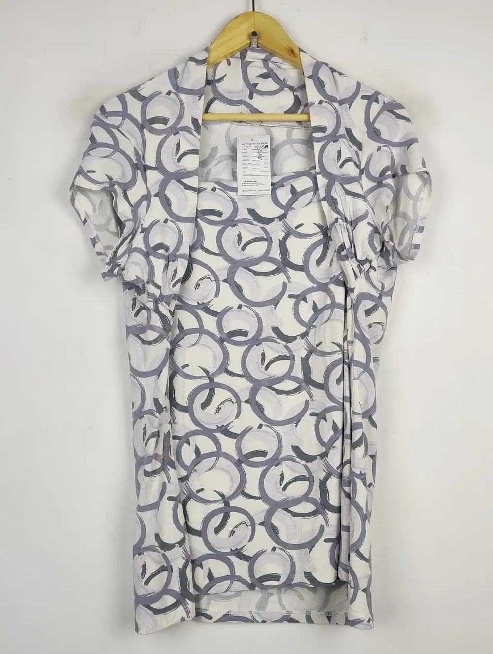 Buy online pre-used pre-loved 100% authentic & Original branded Mark And Spencer (SWT-5556) available in Pakistan. Top international brands avilable.