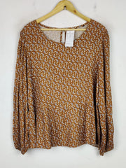 Unknown Brand (SWT-5669)