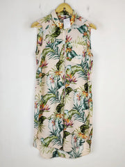 Buy online pre-used pre-loved 100% authentic & Original branded George (SWT-5977) available in Pakistan. Top international brands avilable.
