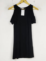 Buy online pre-used pre-loved 100% authentic & Original branded Pull & Bear (SWT-6004) available in Pakistan. Top international brands avilable.