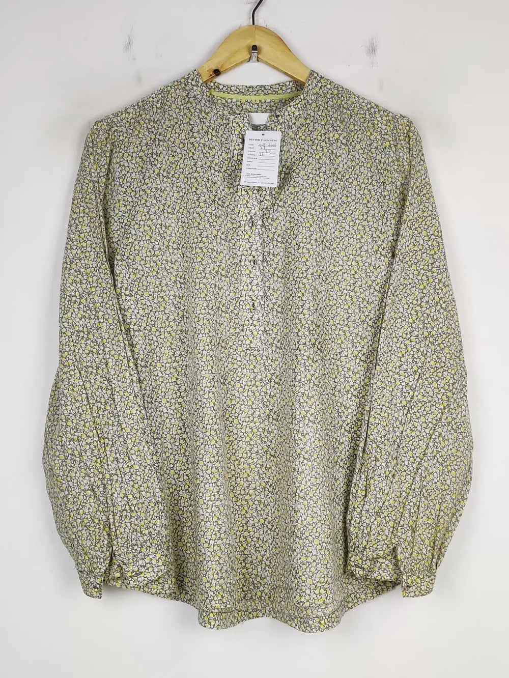 Buy online pre-used pre-loved 100% authentic & Original branded Marks & Spencer (SWT-6006) available in Pakistan. Top international brands avilable.