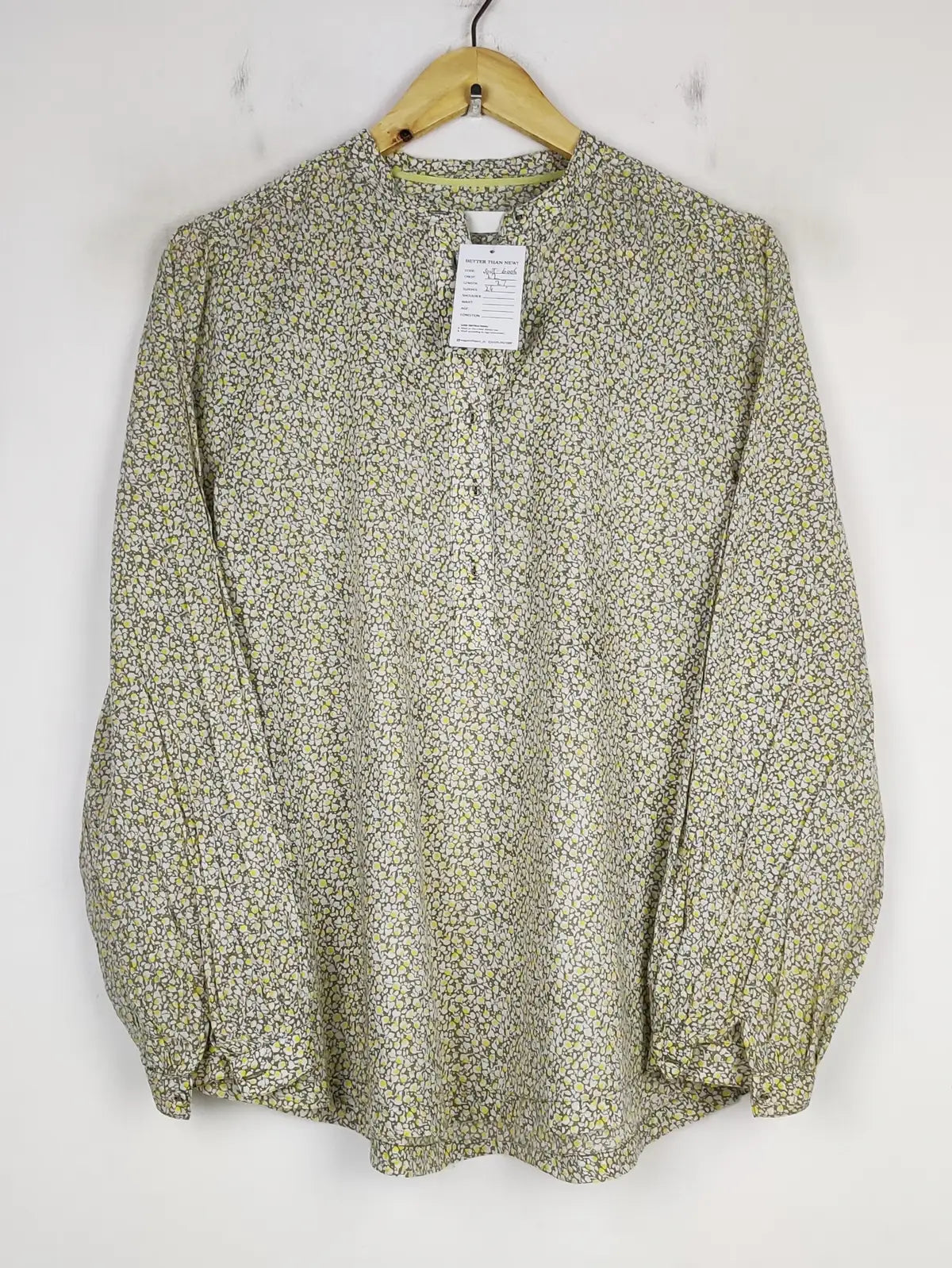 Buy online pre-used pre-loved 100% authentic & Original branded Marks & Spencer (SWT-6006) available in Pakistan. Top international brands avilable.
