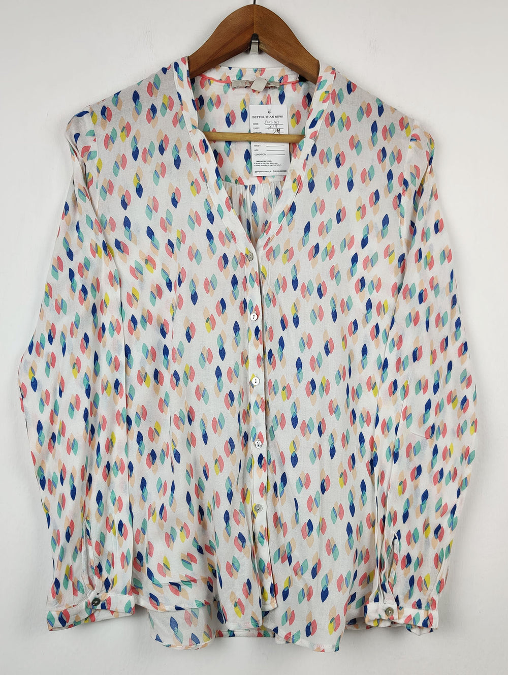 Buy online pre-used pre-loved 100% authentic & Original branded Esprit (SWT-603) available in Pakistan. Top international brands avilable.