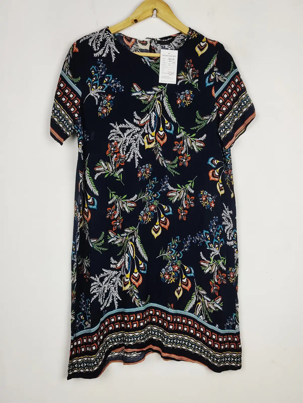Buy online pre-used pre-loved 100% authentic & Original branded Shein (SWT-6060) available in Pakistan. Top international brands avilable.