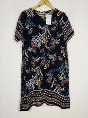 Buy online pre-used pre-loved 100% authentic & Original branded Shein (SWT-6060) available in Pakistan. Top international brands avilable.