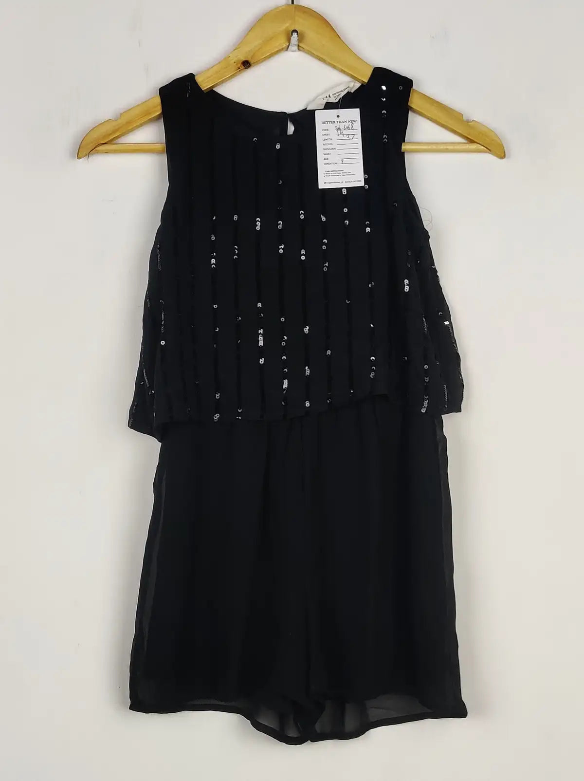 Buy online pre-used pre-loved 100% authentic & Original branded Primark (SWT-6069) available in Pakistan. Top international brands avilable.