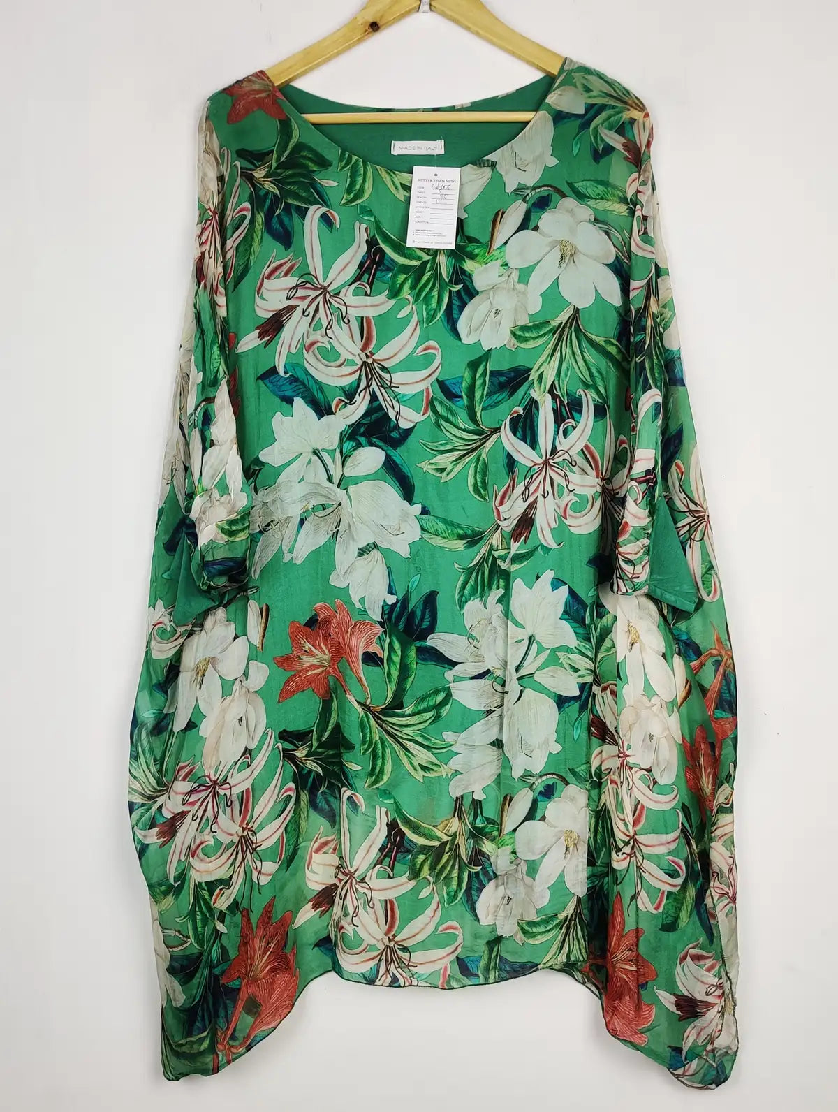 Buy online pre-used pre-loved 100% authentic & Original branded Unknown Brand (SWT-6075) available in Pakistan. Top international brands avilable.