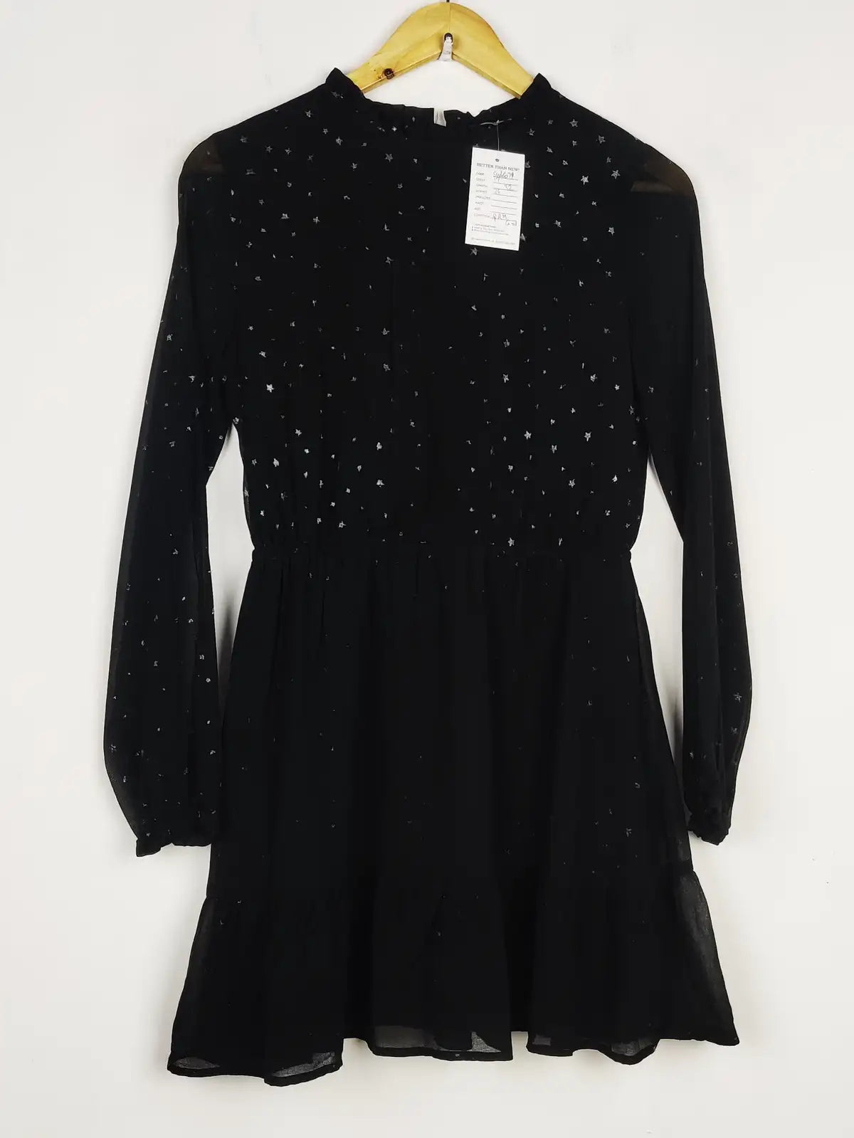 Buy online pre-used pre-loved 100% authentic & Original branded Primark (SWT-6079) available in Pakistan. Top international brands avilable.