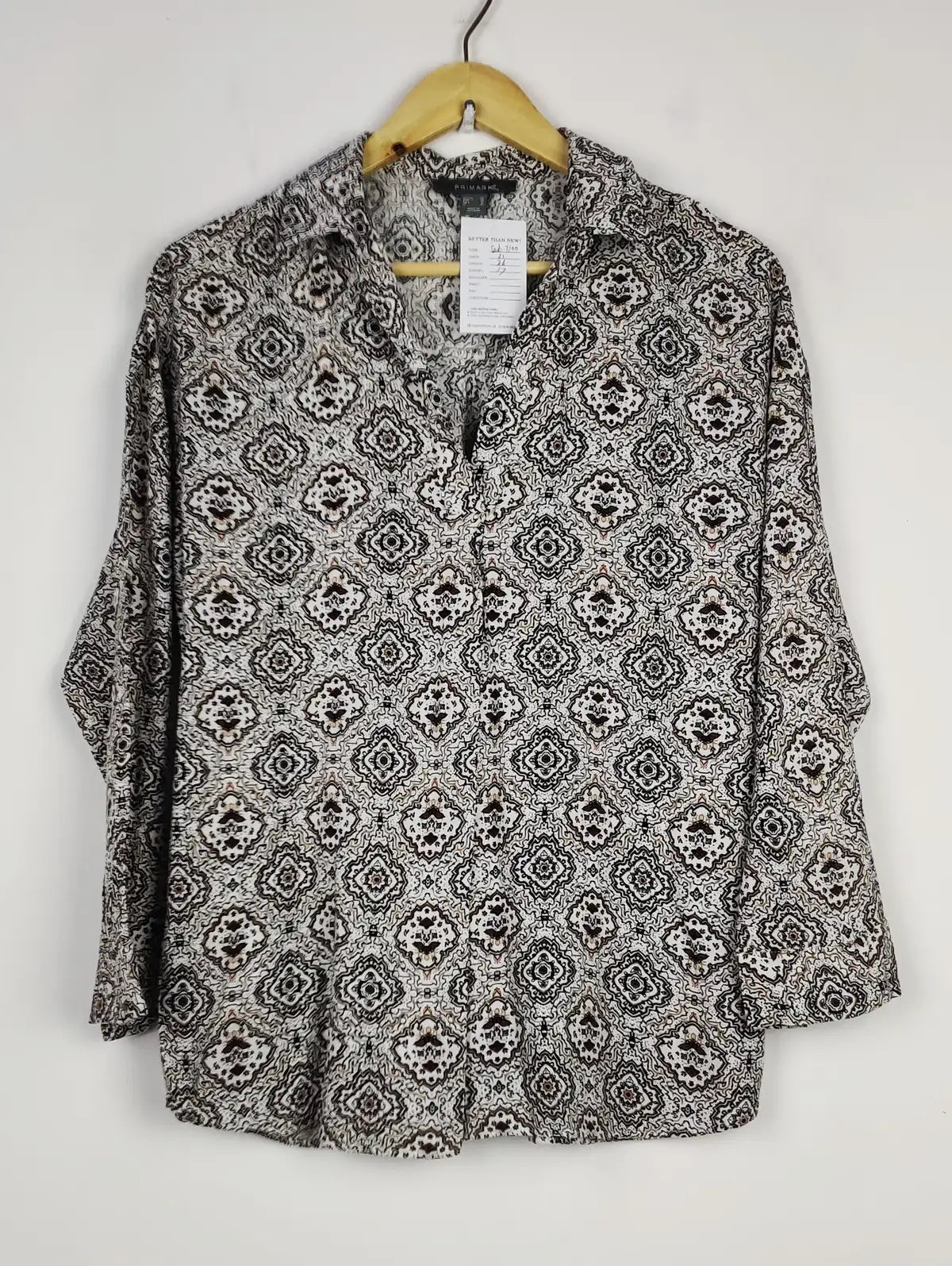 Buy online pre-used pre-loved 100% authentic & Original branded Primark (SWT-6100) available in Pakistan. Top international brands avilable.