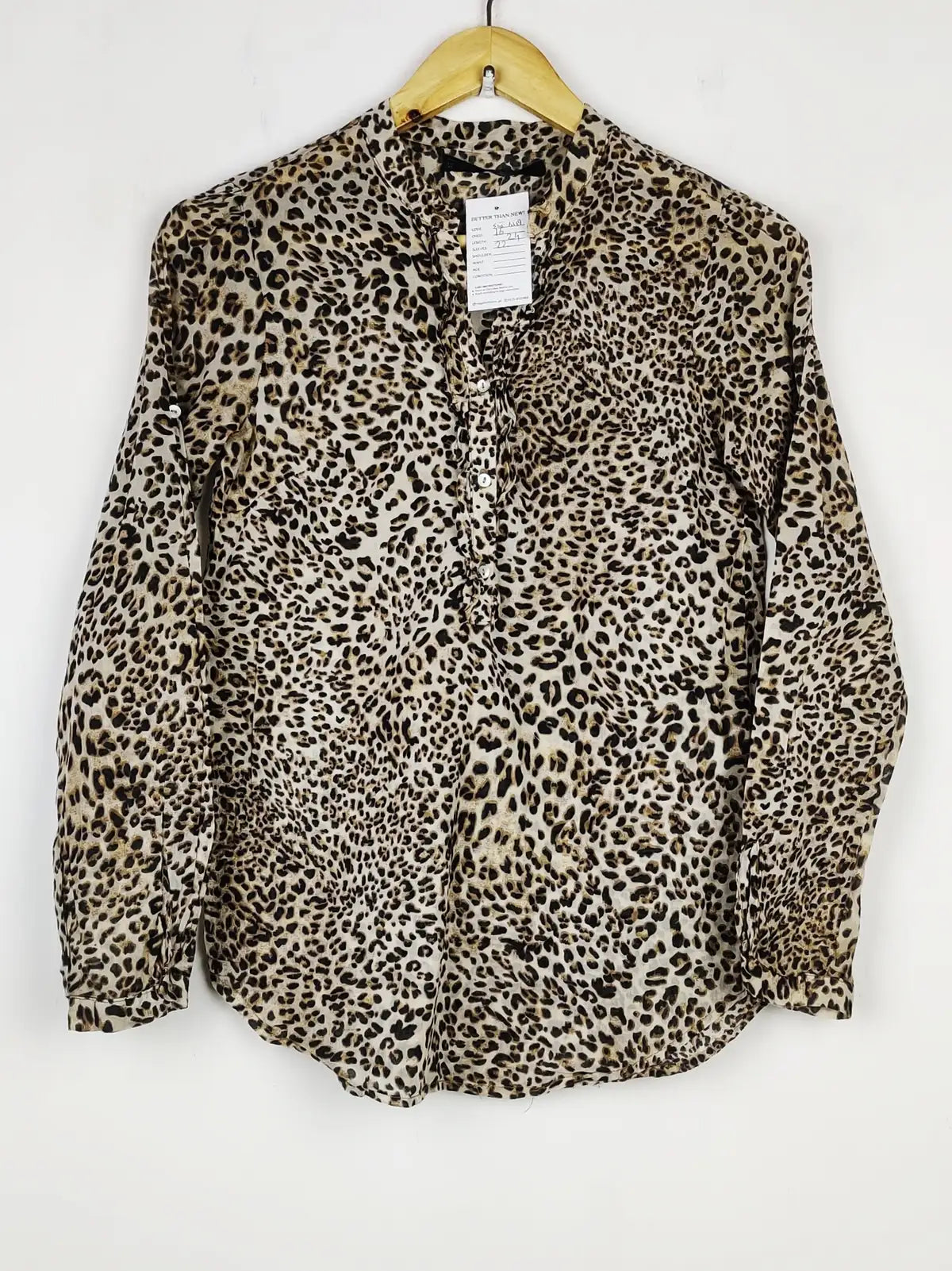 Buy online pre-used pre-loved 100% authentic & Original branded Zara (SWT-6119) available in Pakistan. Top international brands avilable.