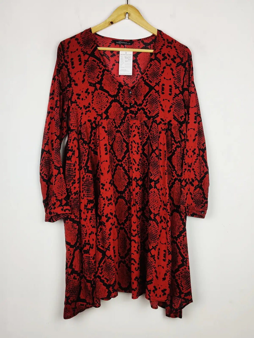 Buy online pre-used pre-loved 100% authentic & Original branded Zara (SWT-6128) available in Pakistan. Top international brands avilable.