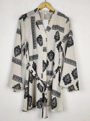 Buy online pre-used pre-loved 100% authentic & Original branded New Collection (SWT-6139) available in Pakistan. Top international brands avilable.