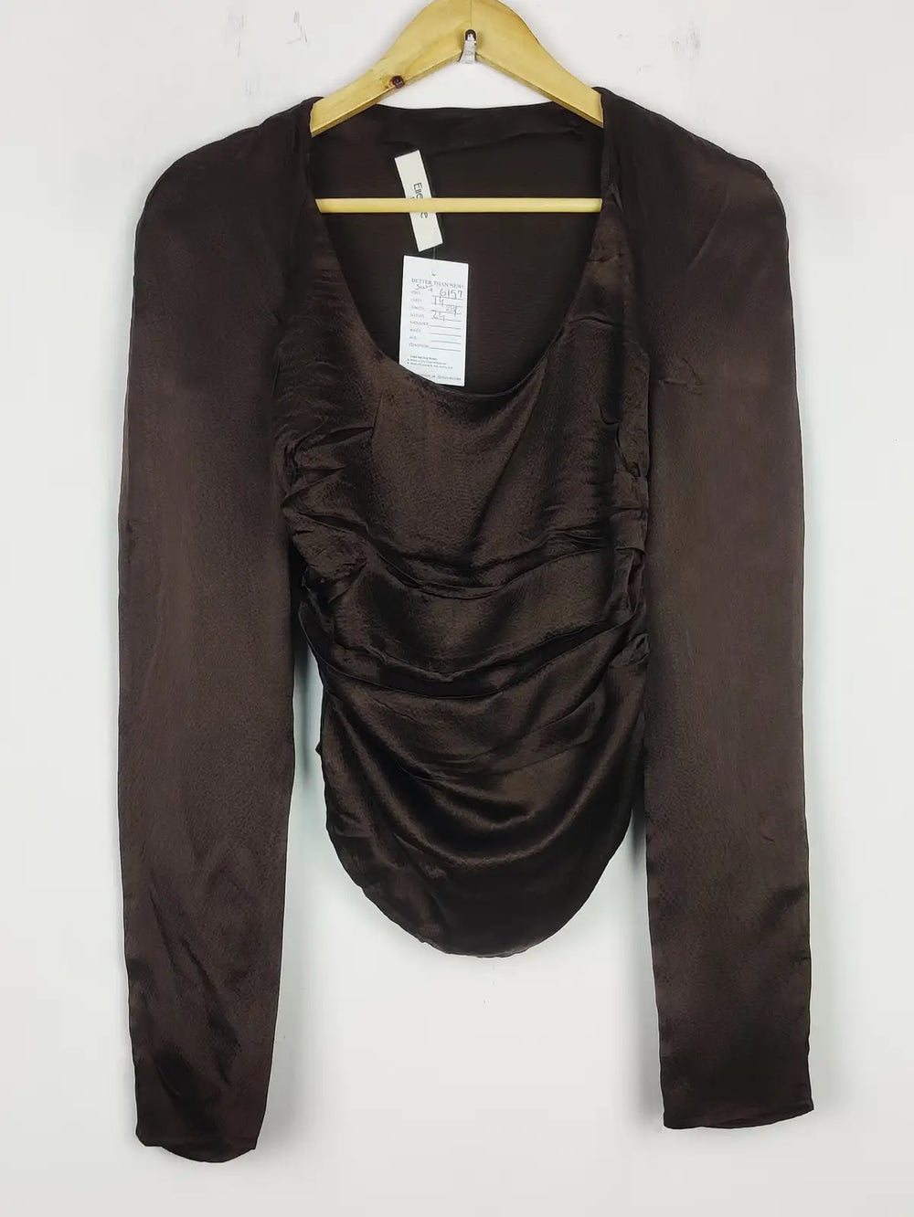 Buy online pre-used pre-loved 100% authentic & Original branded Eiieme (SWT-6157) available in Pakistan. Top international brands avilable.