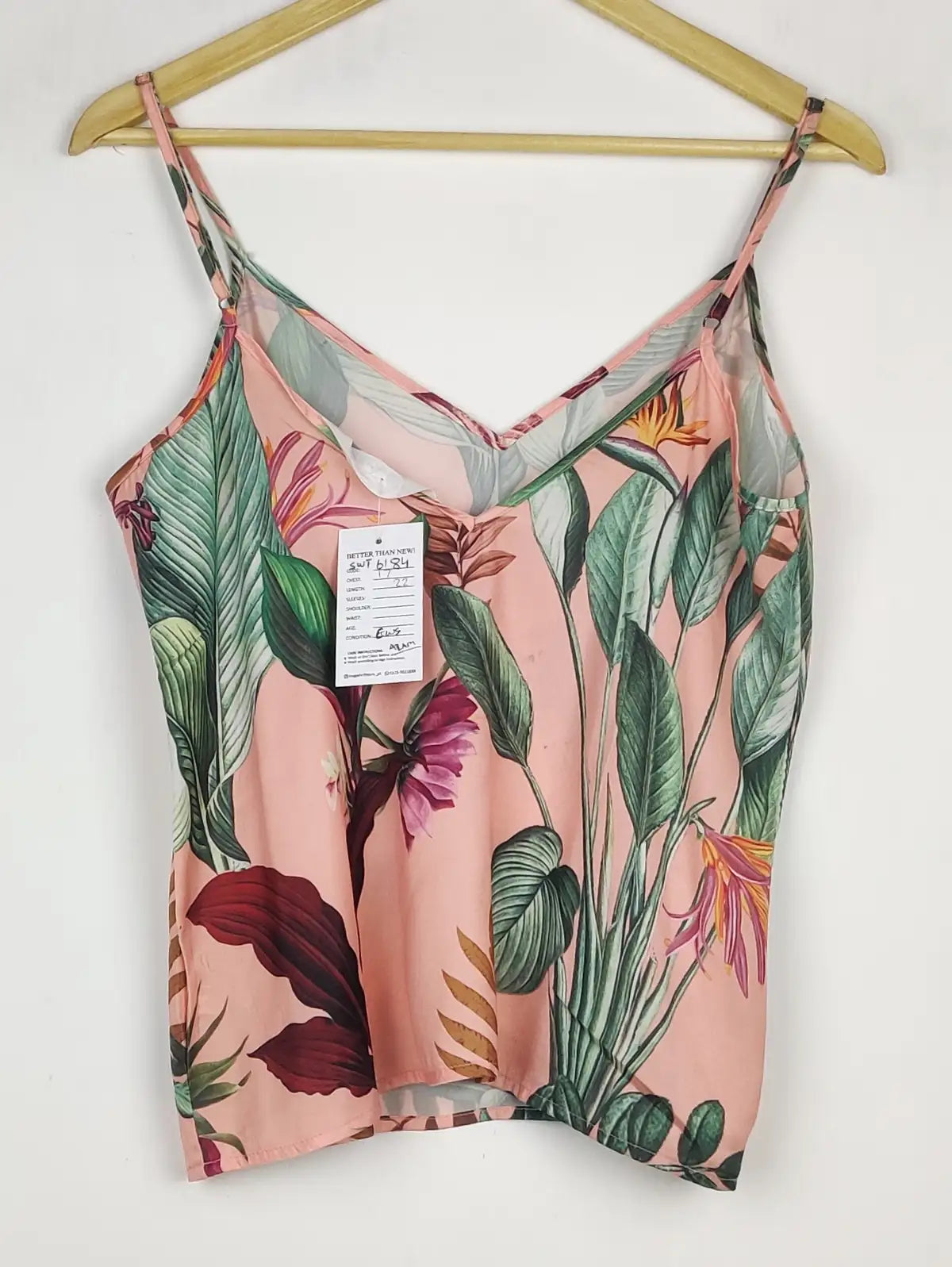 Buy online pre-used pre-loved 100% authentic & Original branded Primark (SWT-6184) available in Pakistan. Top international brands avilable.
