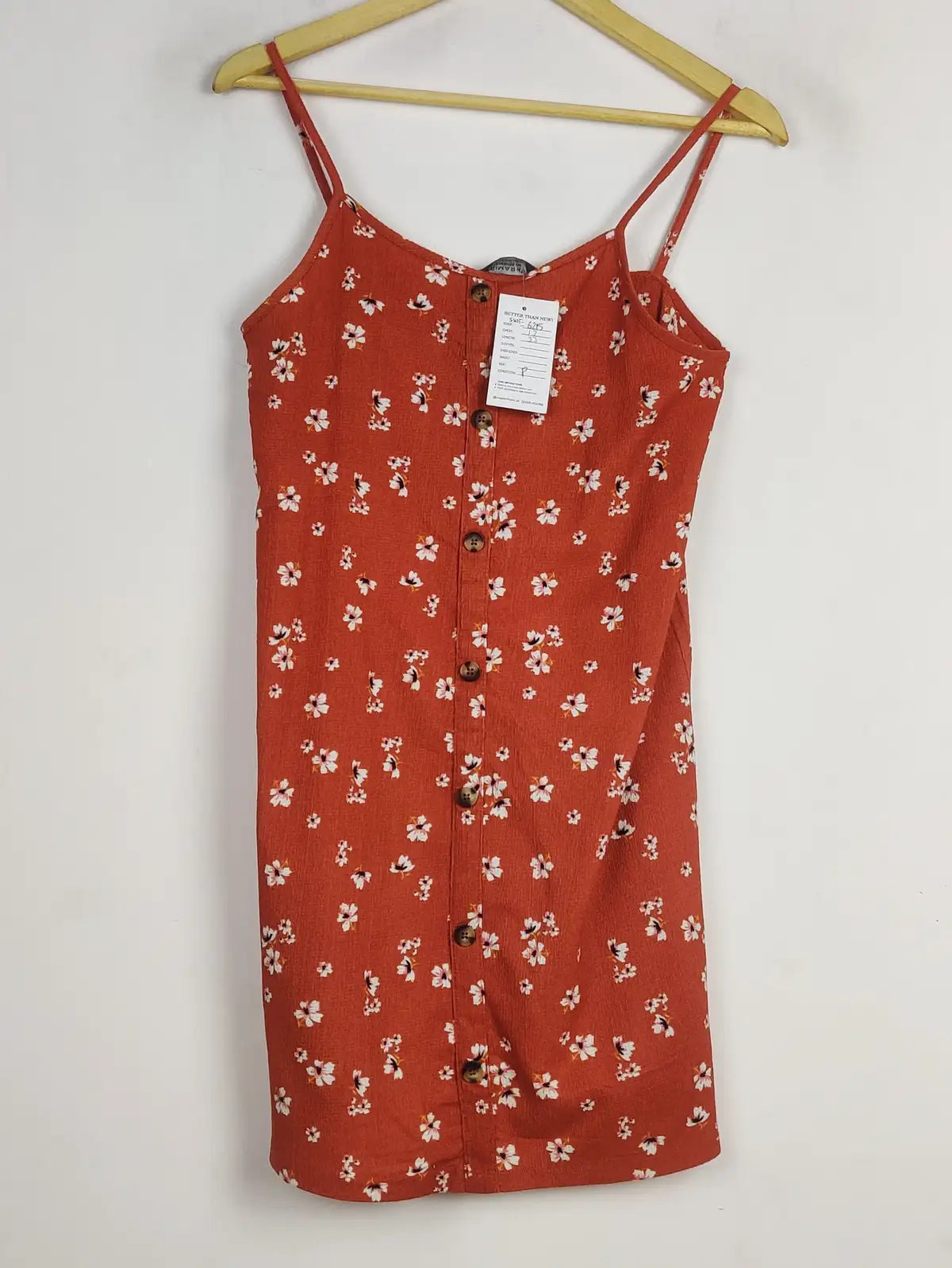 Buy online pre-used pre-loved 100% authentic & Original branded Primark (SWT-6215) available in Pakistan. Top international brands avilable.