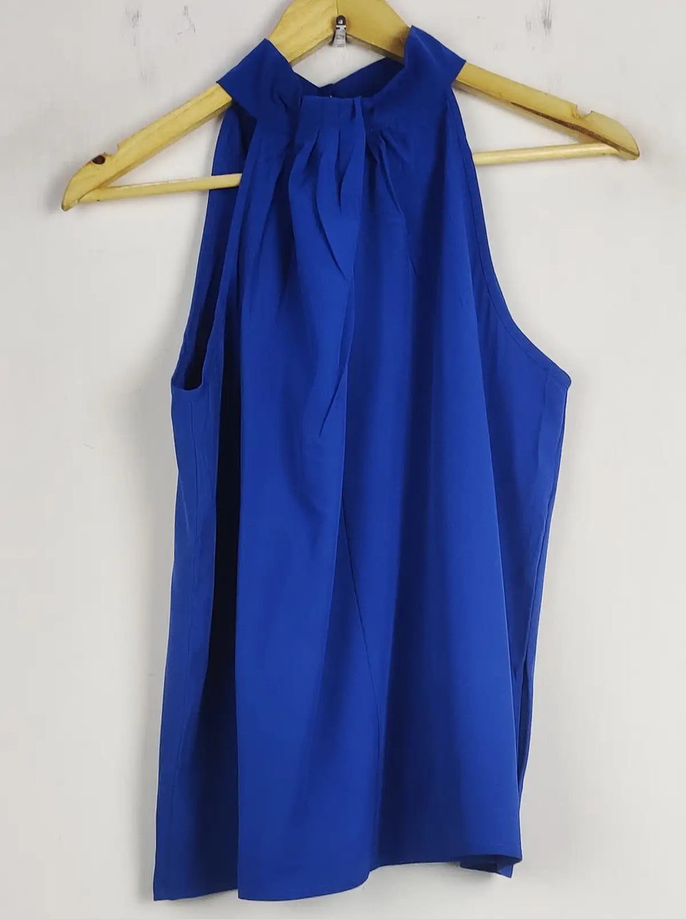 Buy online pre-used pre-loved 100% authentic & Original branded Shein (SWT-6216) available in Pakistan. Top international brands avilable.
