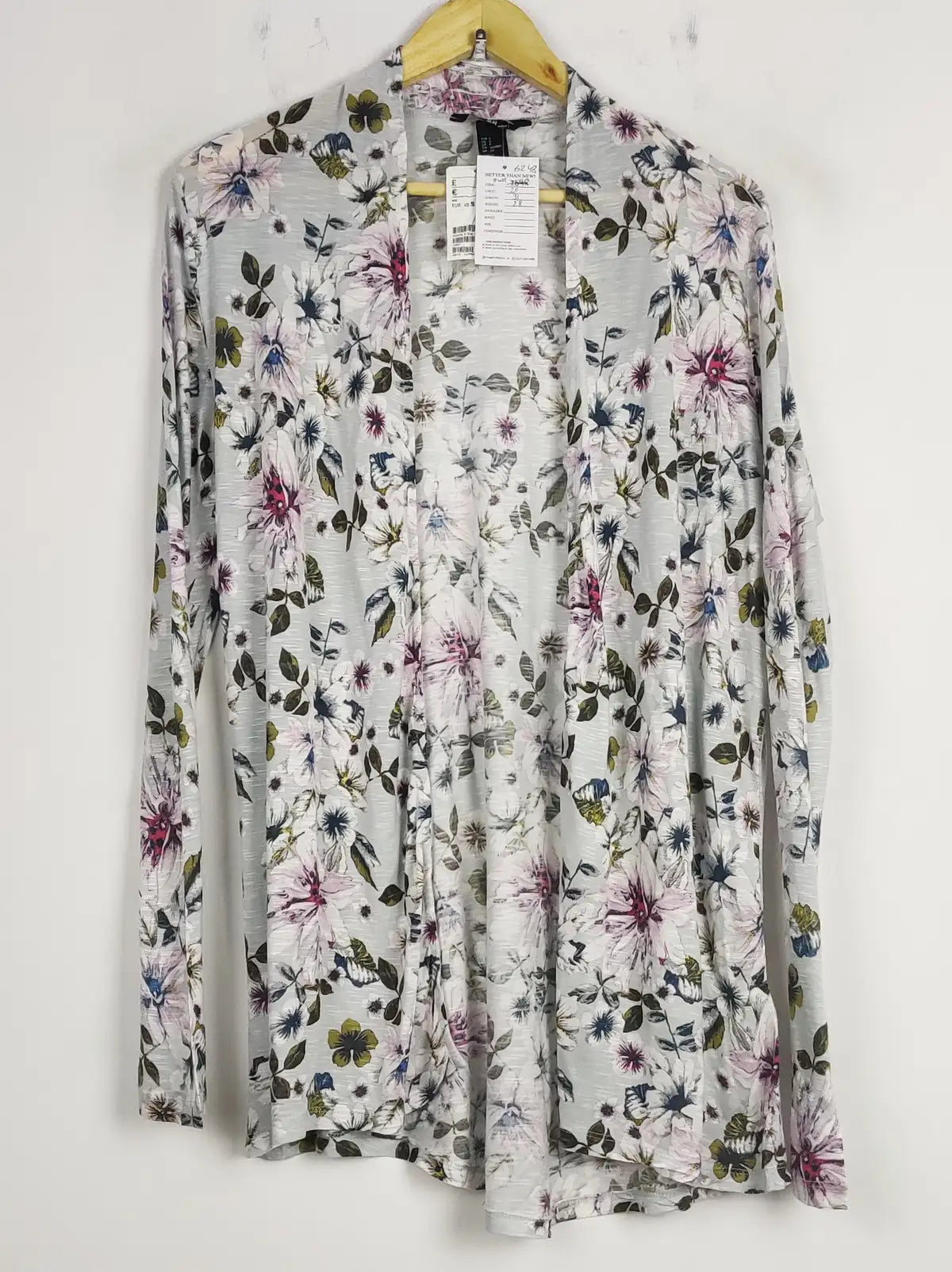 Buy online pre-used pre-loved 100% authentic & Original branded H&M (SWT-6248) available in Pakistan. Top international brands avilable.