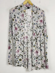 Buy online pre-used pre-loved 100% authentic & Original branded H&M (SWT-6248) available in Pakistan. Top international brands avilable.