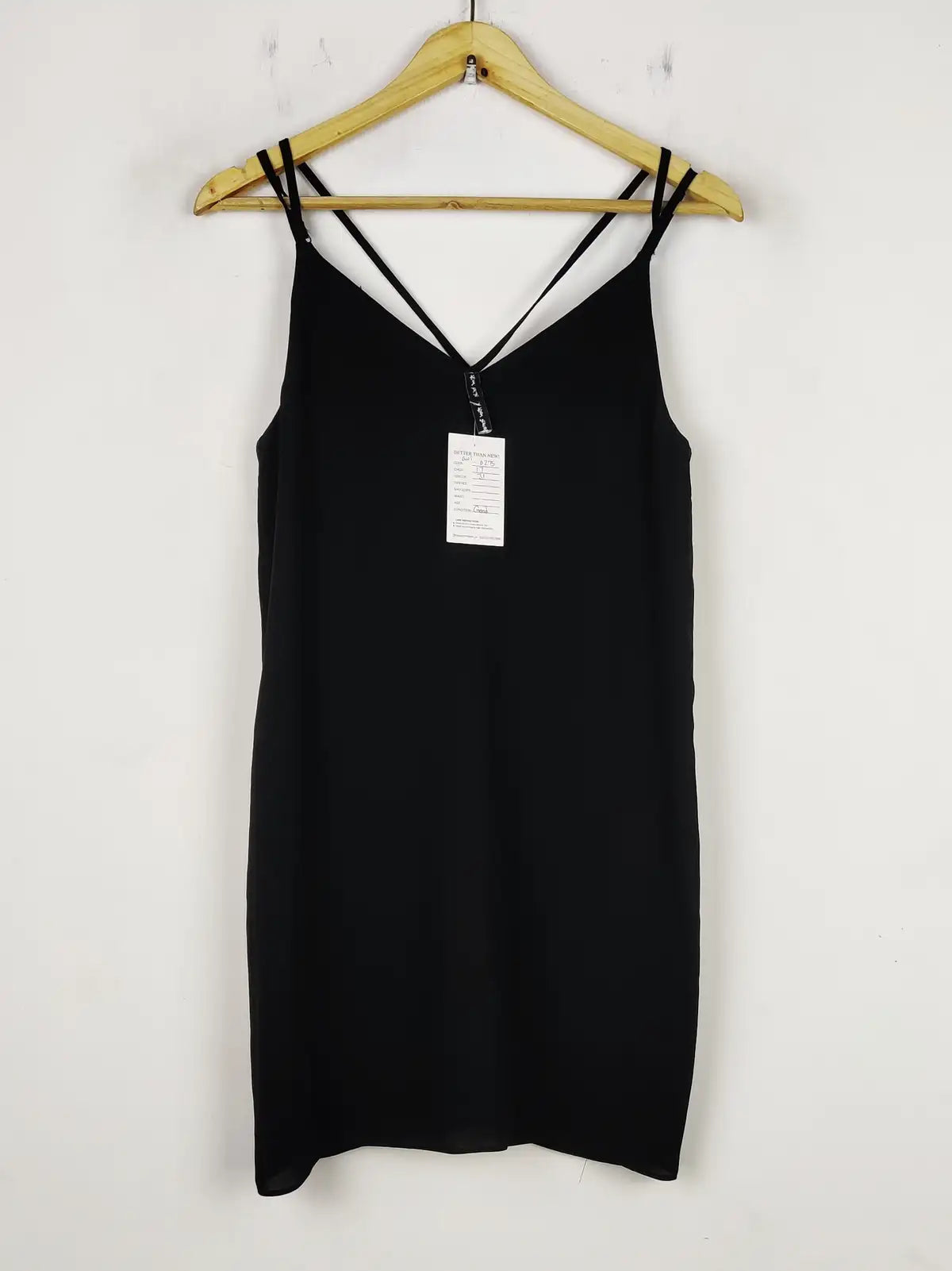 Buy online pre-used pre-loved 100% authentic & Original branded Unknown Brand (SWT-6275) available in Pakistan. Top international brands avilable.