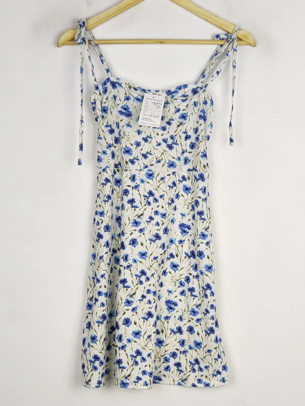 Buy online pre-used pre-loved 100% authentic & Original branded Boohoo (SWT-6326) available in Pakistan. Top international brands avilable.