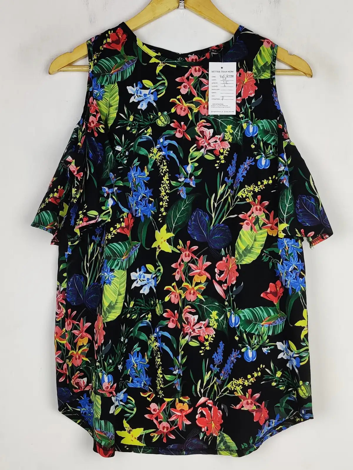 Buy online pre-used pre-loved 100% authentic & Original branded Pep&Co (SWT-6340) available in Pakistan. Top international brands avilable.