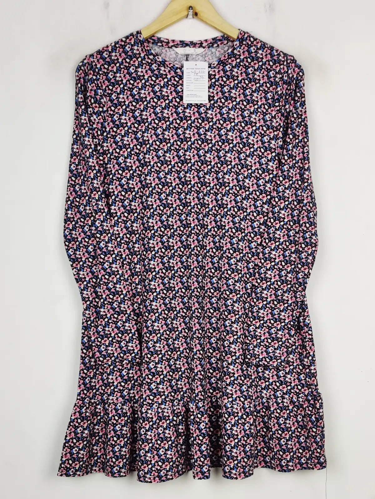 Buy online pre-used pre-loved 100% authentic & Original branded Primark (SWT-6380) available in Pakistan. Top international brands avilable.
