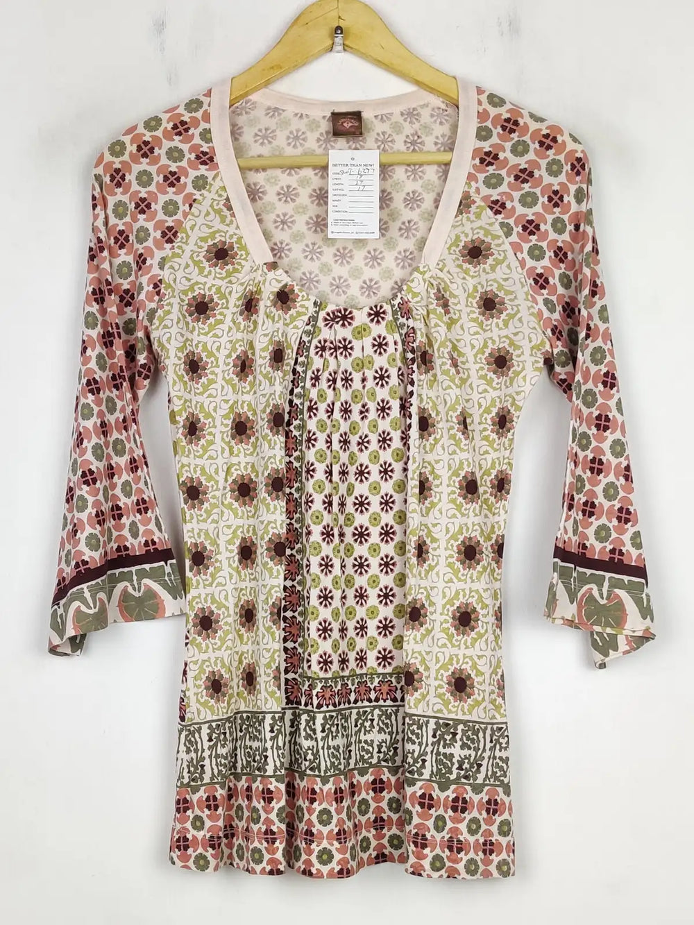 Buy online pre-used pre-loved 100% authentic & Original branded Los Angeles (SWT-6397) available in Pakistan. Top international brands avilable.