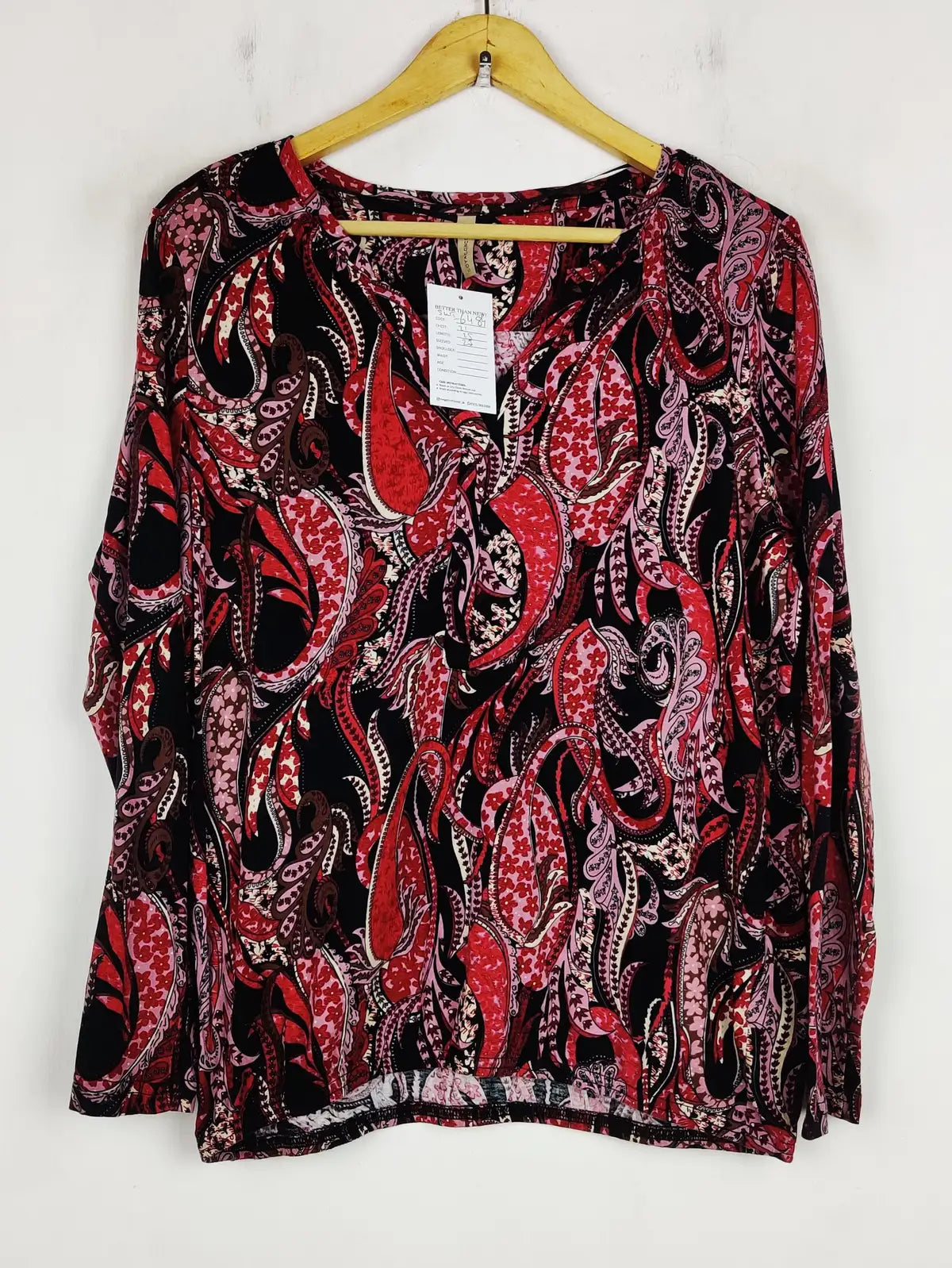 Buy online pre-used pre-loved 100% authentic & Original branded Soya Concept (SWT-6484) available in Pakistan. Top international brands avilable.