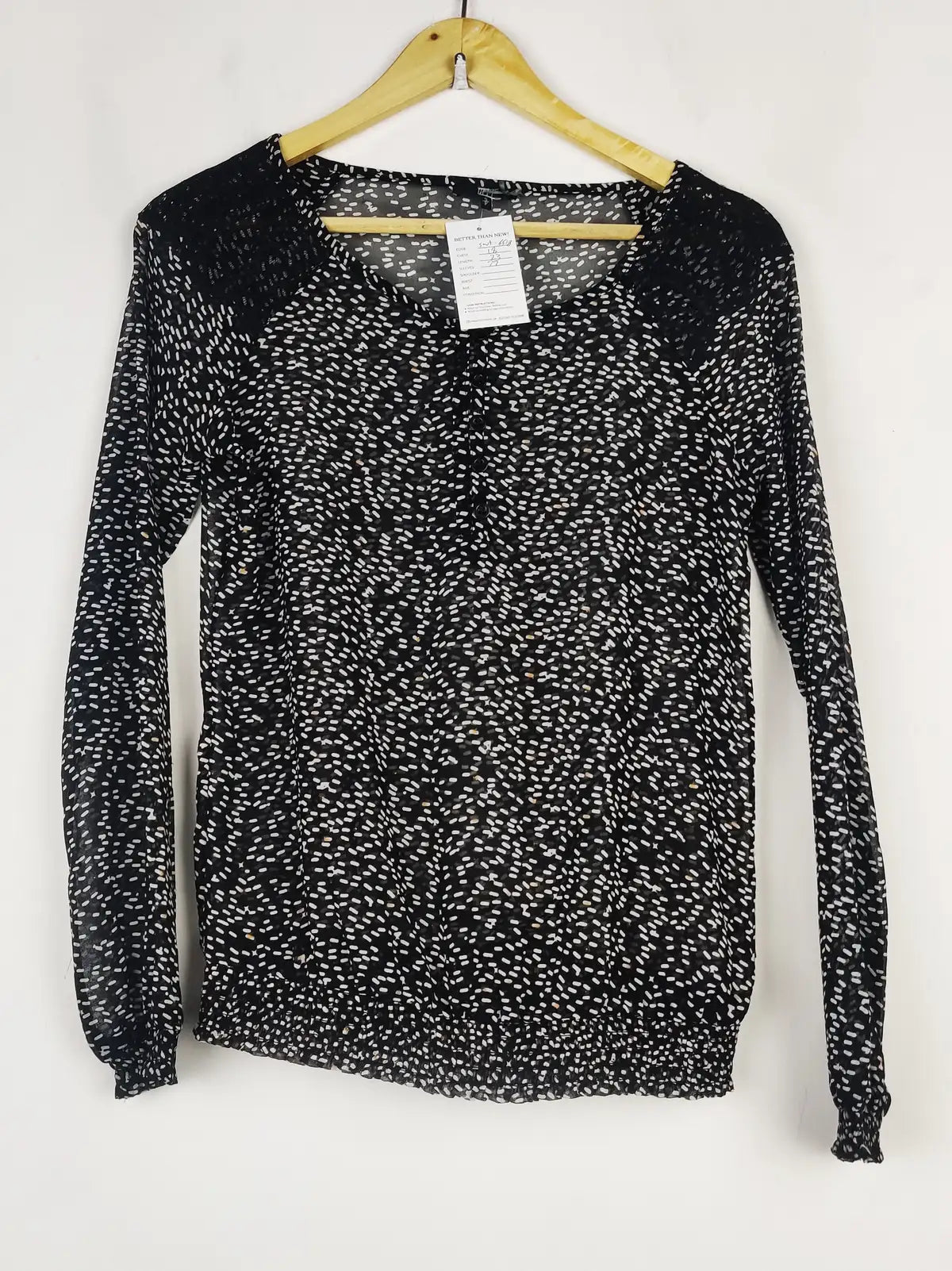 Buy online pre-used pre-loved 100% authentic & Original branded Dept (SWT-6518) available in Pakistan. Top international brands avilable.
