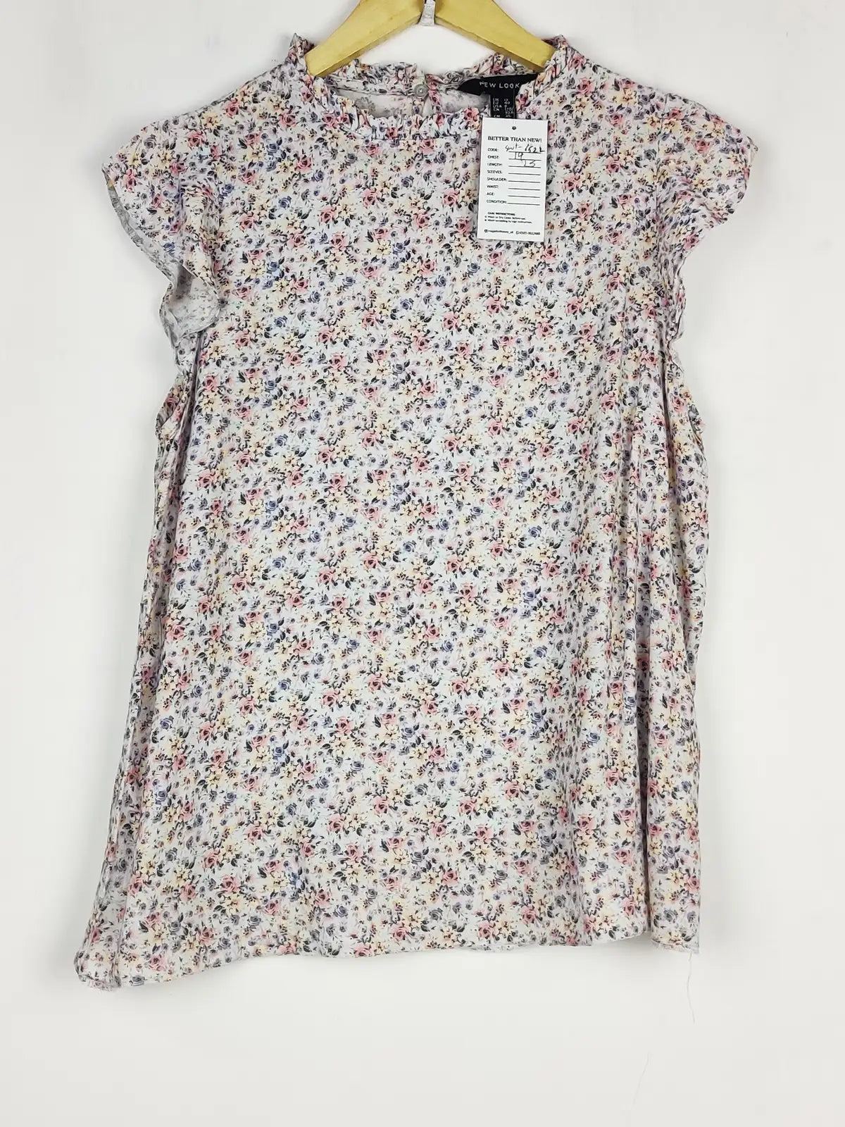 Buy online pre-used pre-loved 100% authentic & Original branded New Look (SWT-6522) available in Pakistan. Top international brands avilable.