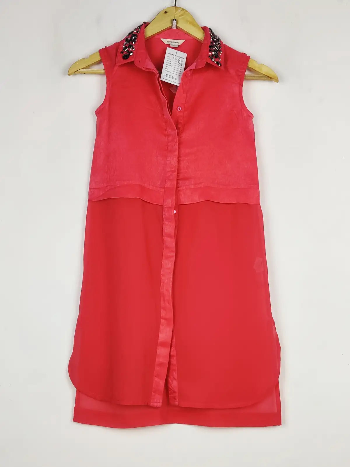 Buy online pre-used pre-loved 100% authentic & Original branded River Island (SWT-6523) available in Pakistan. Top international brands avilable.