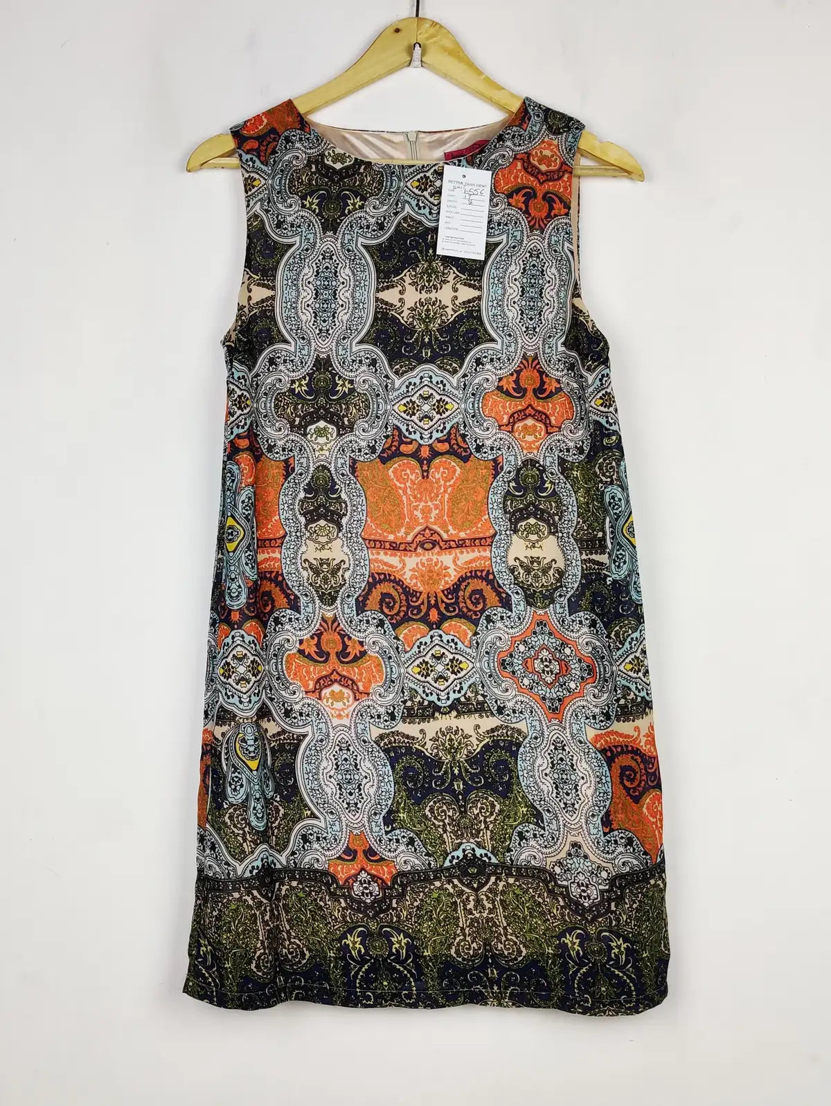 Buy online pre-used pre-loved 100% authentic & Original branded Boohoo (SWT-6556) available in Pakistan. Top international brands avilable.