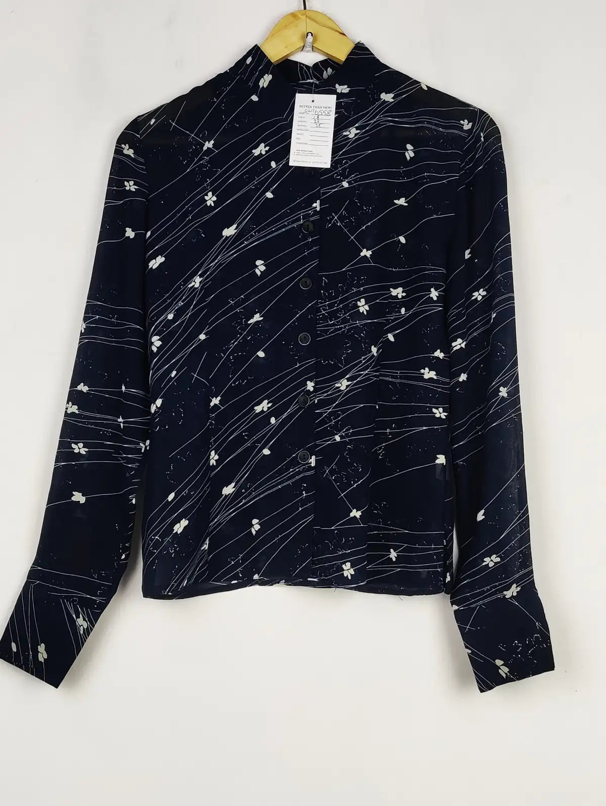 Buy online pre-used pre-loved 100% authentic & Original branded Unknown Brand (SWT-6558) available in Pakistan. Top international brands avilable.