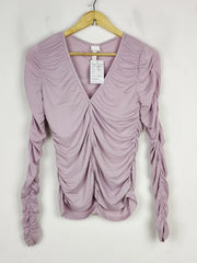 Buy online pre-used pre-loved 100% authentic & Original branded H&M (SWT-6602) available in Pakistan. Top international brands avilable.