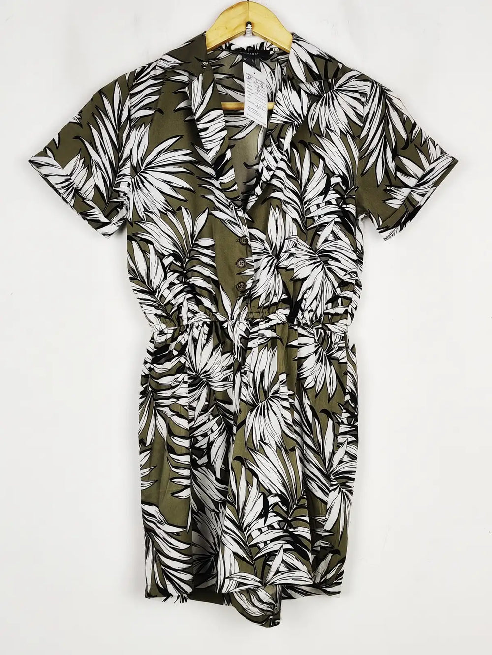 Buy online pre-used pre-loved 100% authentic & Original branded Primark (SWT-6608) available in Pakistan. Top international brands avilable.