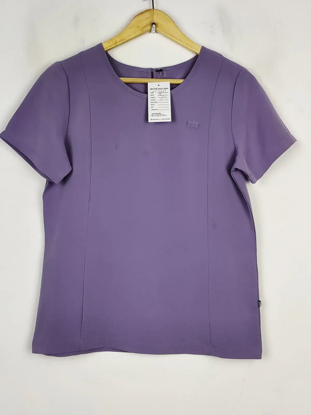 Buy online pre-used pre-loved 100% authentic & Original branded Unknown Brand (SWT-6612) available in Pakistan. Top international brands avilable.
