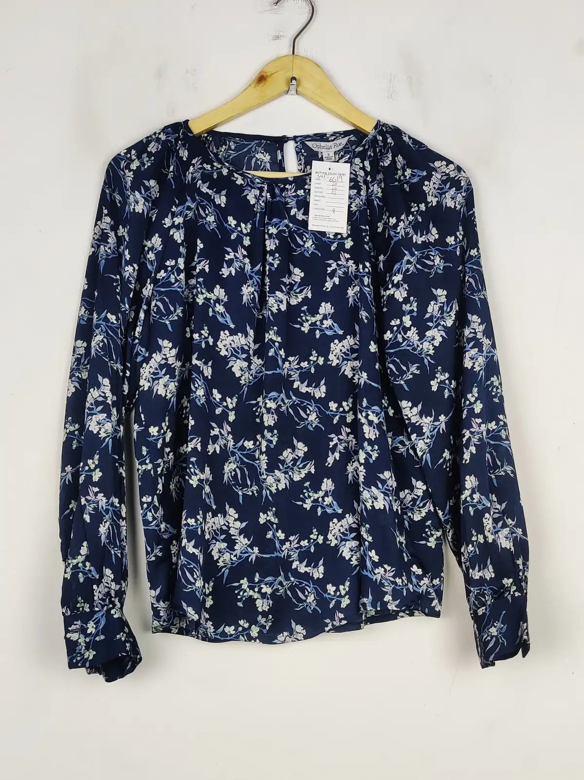Buy online pre-used pre-loved 100% authentic & Original branded Ophelia Roe (SWT-6619) available in Pakistan. Top international brands avilable.