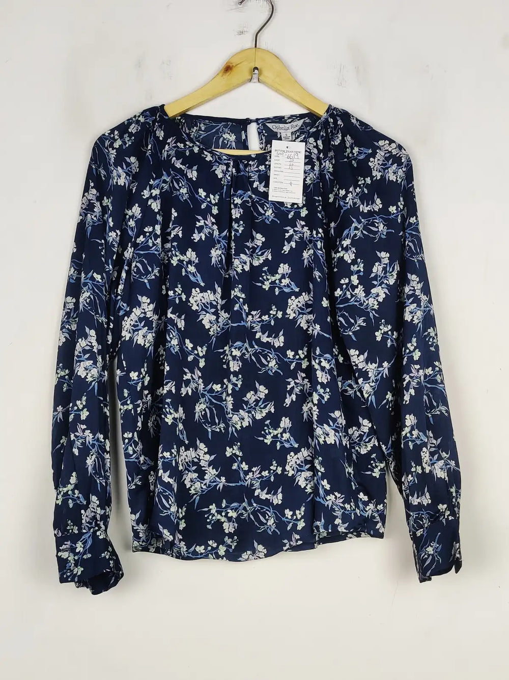 Buy online pre-used pre-loved 100% authentic & Original branded Ophelia Roe (SWT-6619) available in Pakistan. Top international brands avilable.