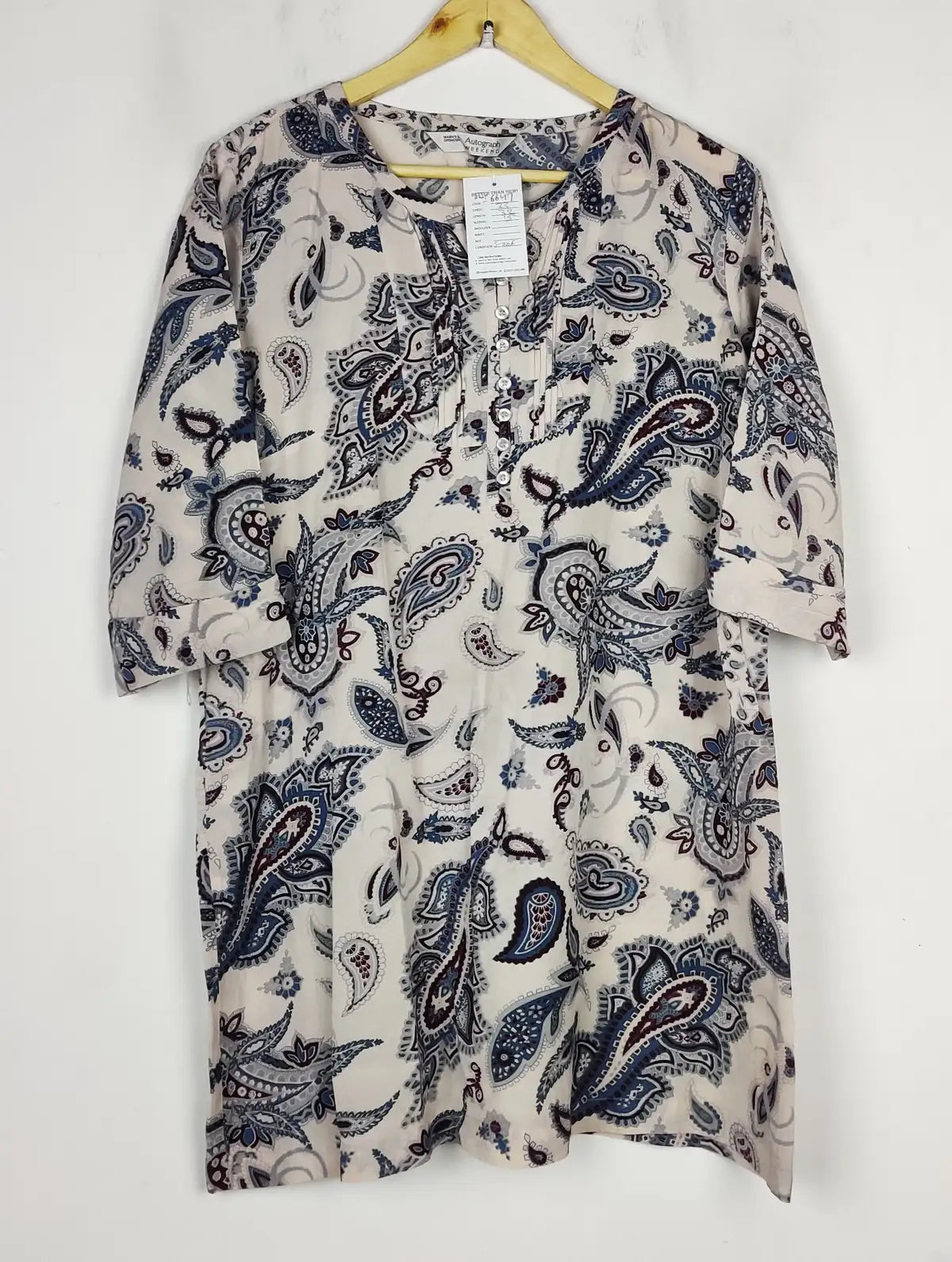 Buy online pre-used pre-loved 100% authentic & Original branded Mark & Spencer (SWT-6647) available in Pakistan. Top international brands avilable.